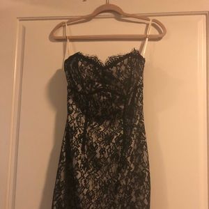 White House/Black Market lace cocktail dress sz 2